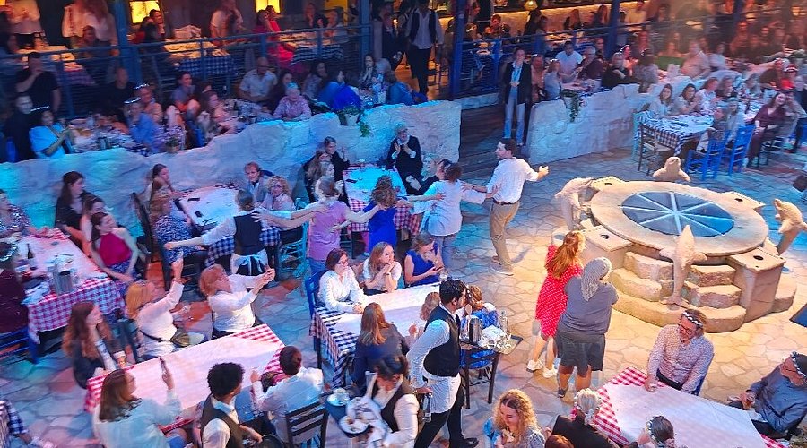 The magic of live entertainment has taken on a new shape in recent years and one experience continues to stand out for anyone who craves connection, music, and a night that feels like pure celebration. Inside Mamma Mia! The Party, guests discover an immersive world that blends theatrical storytelling with Mediterranean dining and the timeless joy of ABBA’s music. It has become a destination for those who want more than a night out and instead seek an atmosphere that pulls them into an entirely different setting.