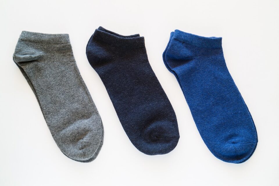 In a world that moves fast, your feet shouldn’t slow you down. Whether you’re on your feet all day, sitting at a desk, traveling, pregnant, or simply looking for better daily support—Wellow Socks has quickly become the go-to brand for compression socks that prioritize comfort, style, and wellness. Backed by over 30,000 five-star verified reviews, Wellow is changing the way we think about socks.